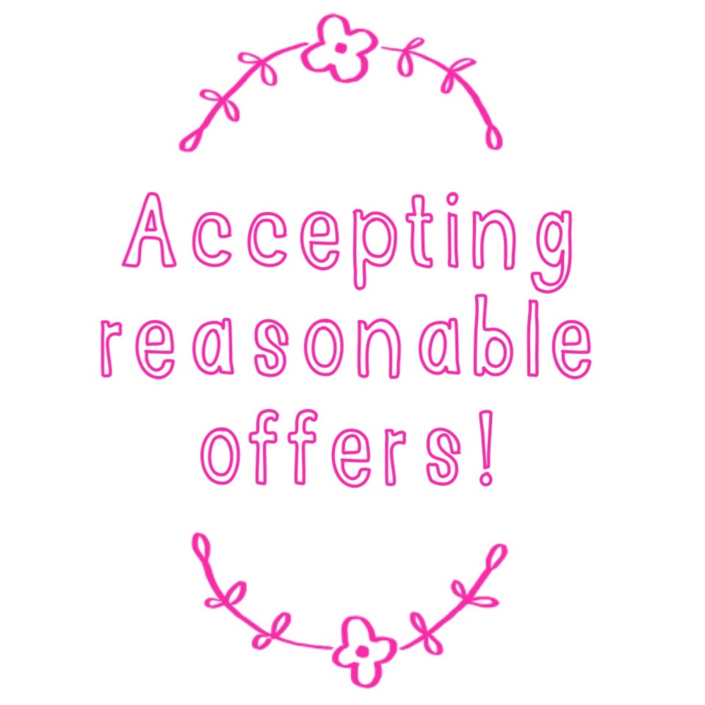 Accepting reasonable offers! 🥰
